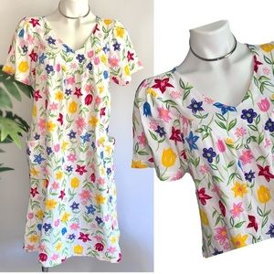 v i n t a g e :: Fabulous Vintage Floral Muumuu Dress